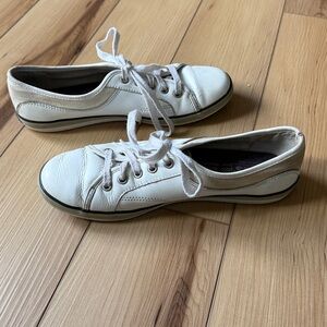 Keds white size 7
